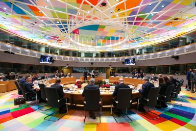  Energy Tops Agenda Of Prague Eu Summit-TeluguStop.com