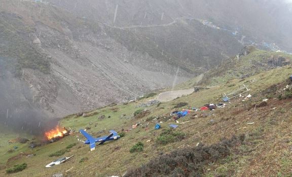  Helicopter Crashed In Kedarnath.. Six People Died-TeluguStop.com