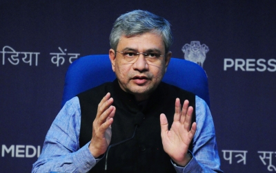  It Minister Ashwini Vaishnaw Launches Home-grown Multi Access Iot Device-TeluguStop.com