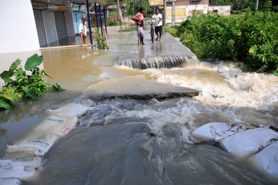  Jalpaiguri Flash Flood: Death Toll Rises To 8, Pm Condoles-TeluguStop.com