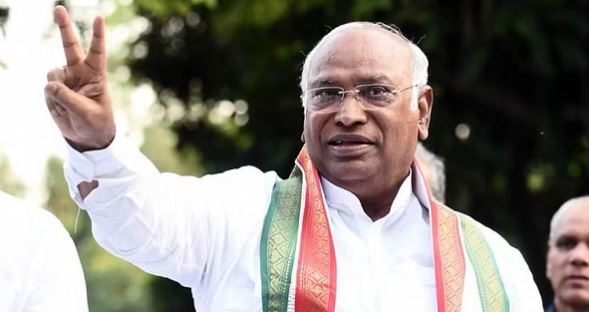  Congress President Mallikarjun Kharge Is Working On A New Team-TeluguStop.com