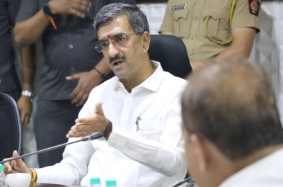  Maha Minister's Threat 'mcoca For Getting Even 1 Liquor Bottle From Goa' Sparks-TeluguStop.com