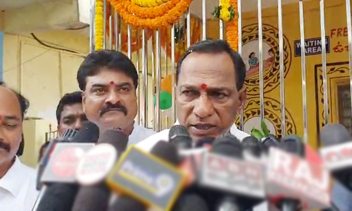  Minister Mallareddy Inaugurated Basthi Dawakhana At Gundlapochampalli Municipali-TeluguStop.com