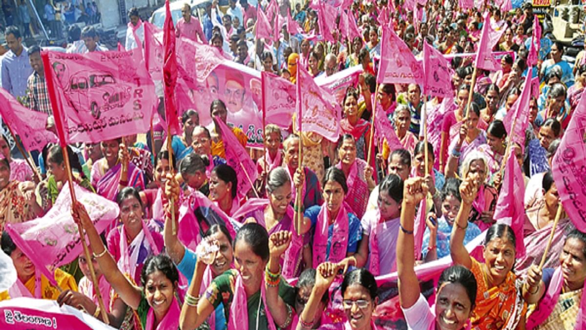 A Group Of Trs Leaders Visited Delhi A Group Of Trs Leaders Visited Delhi-TeluguStop.com