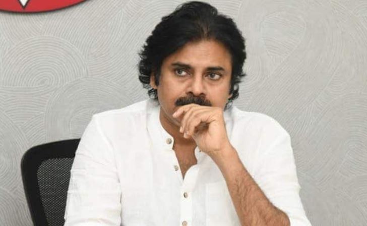  Tweet War Between Janasena And Ministers In Ap-TeluguStop.com