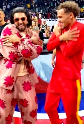  Ranveer Makes Nba Star Trae Young Shake-a-leg On 'gallan Goodiyaan'-TeluguStop.com