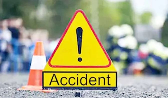 Road Accident In Jogulamba Gadwala District.. Two Killed-TeluguStop.com