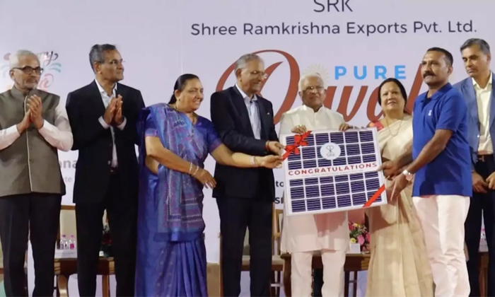  Solar Rooftop Panels As Diwali Gifts To Its Employees By Srk Exports Company Det-TeluguStop.com