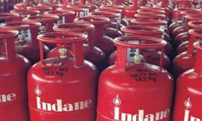  Free 3 Gas Cylinders Per Year The State Government Has Announced Bumperafar For-TeluguStop.com