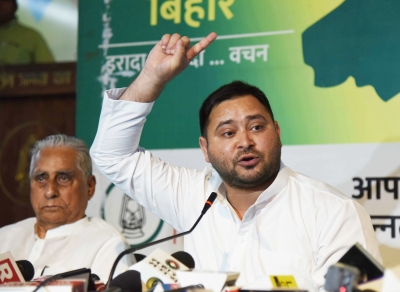  Tejashwi Attacks Bjp For 'targeting' His Family Using Cbi-TeluguStop.com