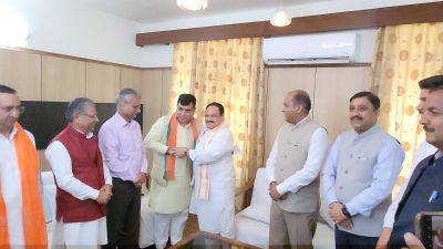  Three-time Mp Suresh Chandel Rejoins Bjp In Himachal-TeluguStop.com