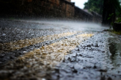  Torrential Rain Wreaks Havoc In Ghana-TeluguStop.com