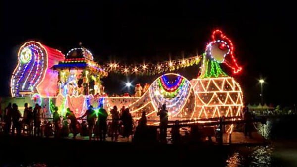 Break For Kanakadurgamma River Cruise In Krishna River Break For Kanakadurgamma River Cruise In Krishna River-TeluguStop.com