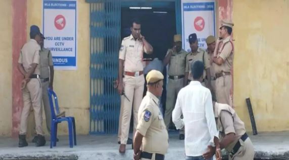 Counting Of Munugode By-election Votes.. Everyone Is Excited Counting Of Munugode By-election Votes.. Everyone Is Excited-TeluguStop.com