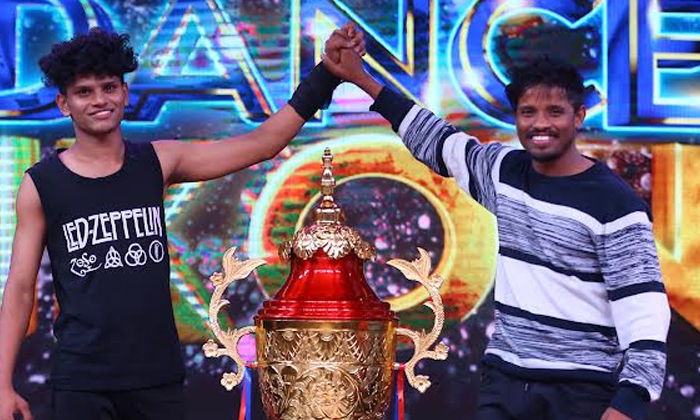  Dance Mega Events Ka Bap...aha Vari 'dance Icon' Grand Finale Winners Asif, Raju-TeluguStop.com