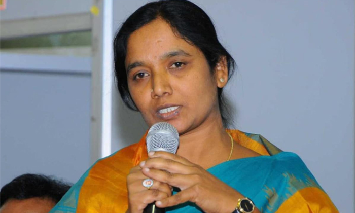  Former Minister Paritala Sunitha Serious Comments On Cm Jagan Details, Paritala-TeluguStop.com