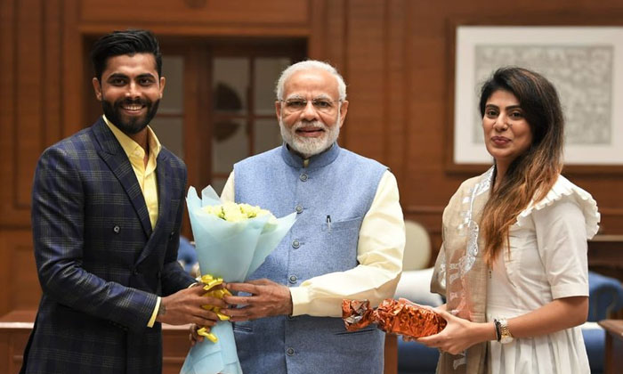  Will Bjp Give Party Ticket To Cricketer's Wife Bjp, Sunny Deol ,gautam Gambhir ,-TeluguStop.com