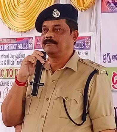  Youth Should Not Indulge In Unsocial Activities: Sp-TeluguStop.com