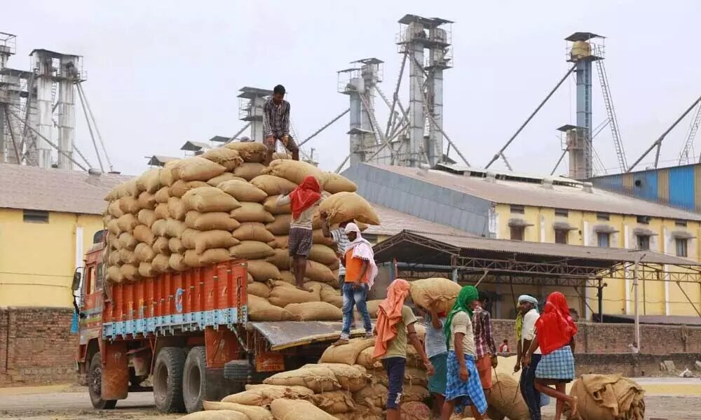  Registration Of Criminal Cases Against Rice Mills-TeluguStop.com
