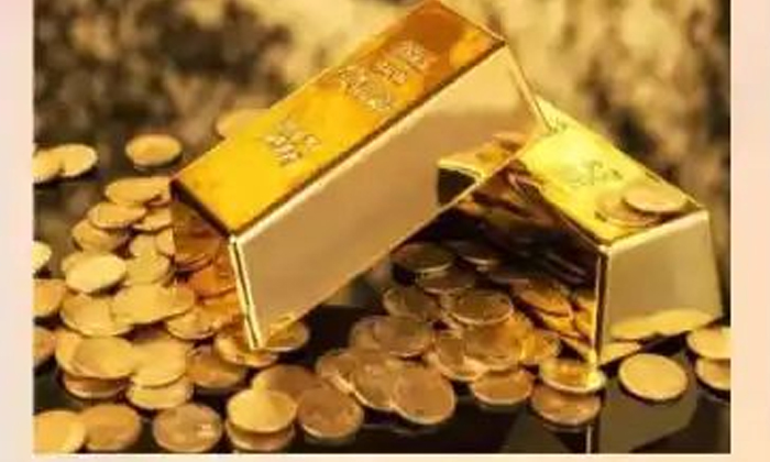  If You See Money And Gold In A Dream, Do You Know Whether It Is Good Or Not , Go-TeluguStop.com