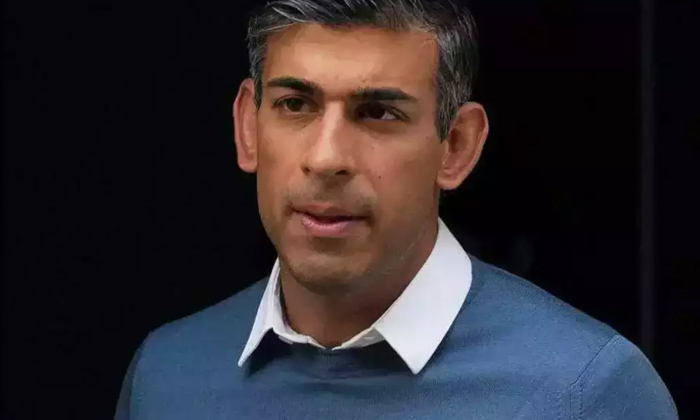  Rishi Sunak Plans Curbs On Foreign Students To Control Migration,rishi Sunak,for-TeluguStop.com