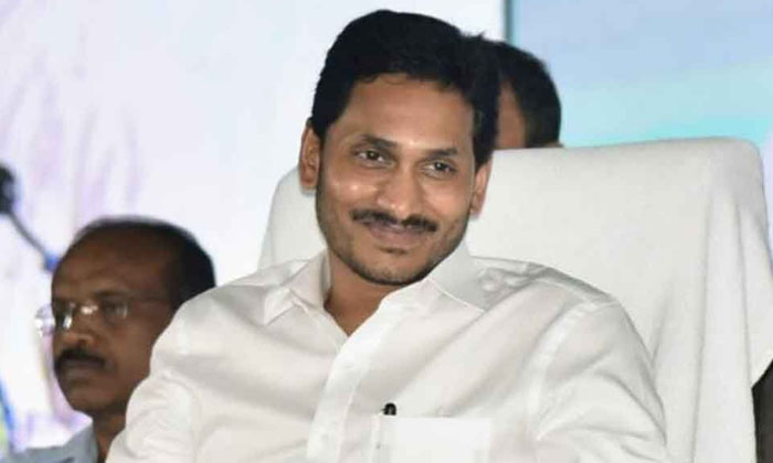  Cm Jagan Sensational Comments On Special Status And Railway Zone Cm Jagan, Pm Mo-TeluguStop.com