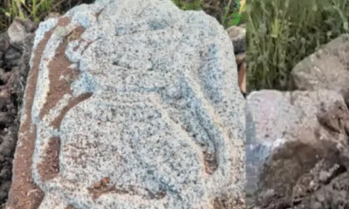  An Ancient Idol Unearthed While Digging A Well  Devotees Are Flocking To See It-TeluguStop.com