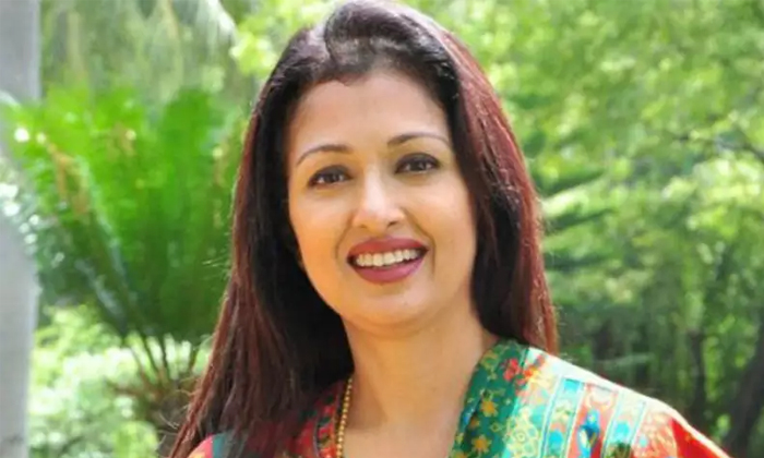  Senior Heoine Gautami Re Entry With That Web Seires Details, Web Series,gautami-TeluguStop.com
