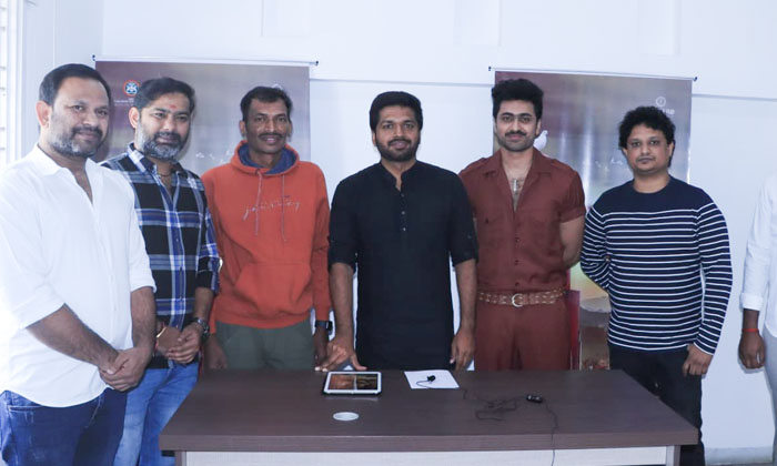  Director Anil Ravipudi Released The First Song Anandamo Avesmo From Sindooram, S-TeluguStop.com