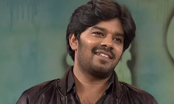  Sudheer Funny Answer About His Heroines ,sudheer , Tollywood, Gaalodu, Gehna Sip-TeluguStop.com