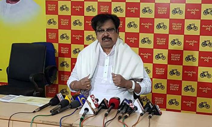  Tdp Leader Varla Ramaiah Is Serious About Cm Jagan's Speech In Visakha ,tdp, Var-TeluguStop.com