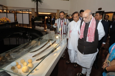 Amit Shah Pays Tribute To Ahom General Lachit Borphukan Amit Shah Pays Tribute To Ahom General Lachit Borphukan-TeluguStop.com