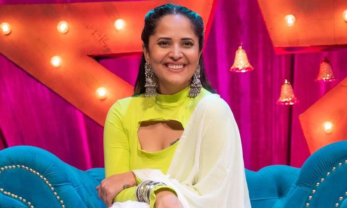  Anasuya Made A Hasty Mistake Regards Jabardasth Now She Lose Both Details, Anasu-TeluguStop.com