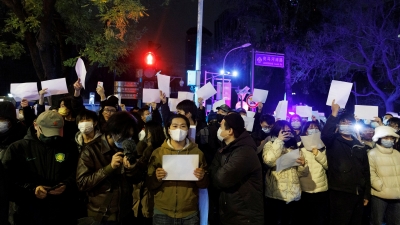  Clashes In Shanghai As Protests Over China's Zero-covid Policy Continue-TeluguStop.com