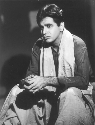  'dilip Kumar: Hero Of Heroes' Film Fest To Showcase His Iconic Works In 20 India-TeluguStop.com