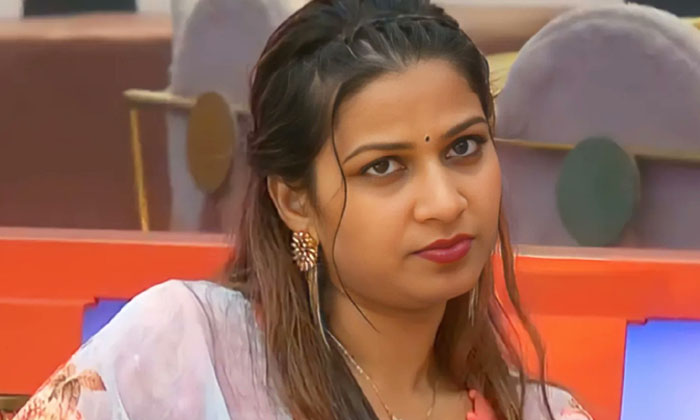 Bigg Boss 6 Telugu Faima Vs Inaaya 10th Week Nomination Bigg Boss Season 6, Faim Bigg Boss 6 Telugu Faima Vs Inaaya 10th Week Nomination Bigg Boss Season 6, Faim-TeluguStop.com