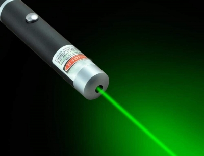  Goa Magistrate Asks People To Refrain From Pointing Laser Lights On Flights-TeluguStop.com
