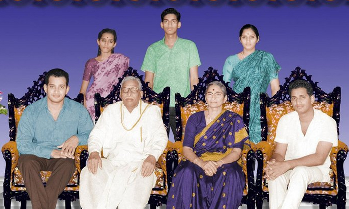  Hero Krishna And His Family Details, Hero Krishna Family, Super Star Krishna, Su-TeluguStop.com