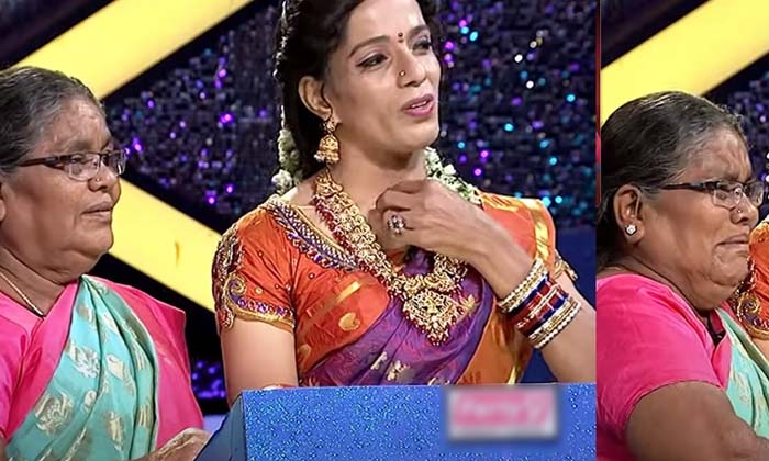  Jabardasth Shanthi Swaroop Tears With Her Mother In Cash Promo Video Viral , Jab-TeluguStop.com