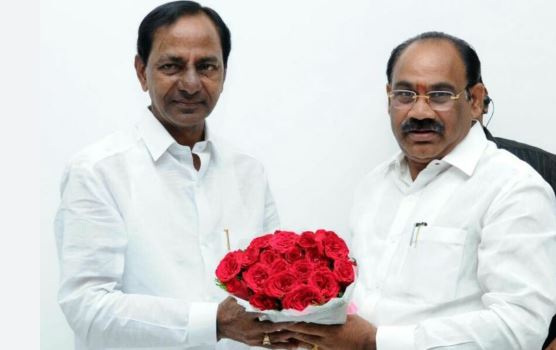  Koosukuntla Taking Oath As Munugodu Mla-TeluguStop.com