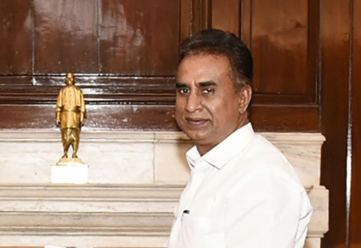  Madras Hc Quashes One Of Two Firs Filed Against Ex-tn Minister-TeluguStop.com