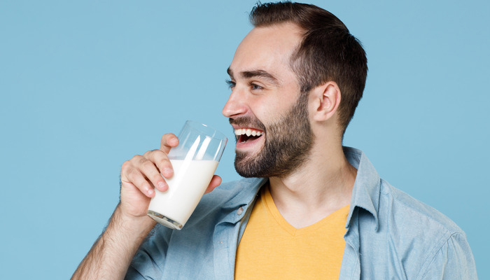  Drinking Milk Like This During Winter Season Is Very Good For Health! Milk, Wint-TeluguStop.com