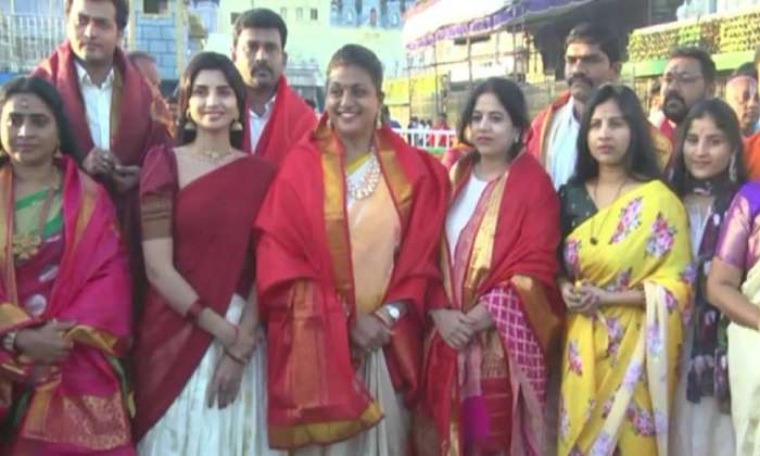  Minister Roja Darshan Tirumala On Her Birthday Details, Minister Roja ,tirumala-TeluguStop.com