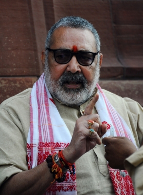  Need Strict Laws For Population Control, Says Giriraj Singh-TeluguStop.com