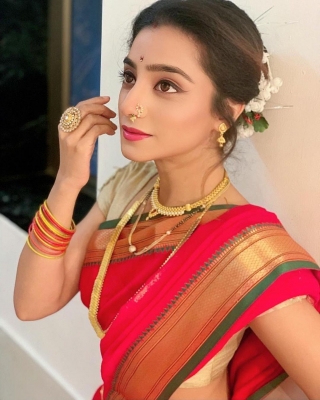  Neha Marda Announces Pregnancy, Shares A Picture With Her Husband-TeluguStop.com