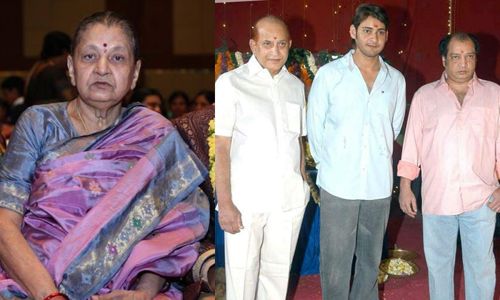  Netizens Fires Pavitra Lokesh Iron Leg For Super Star Krishna Family Details, P-TeluguStop.com