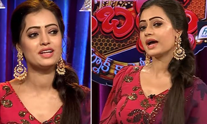  Is Jabardasth The New Anchor Orphan Doesnt She Have Anyone Is Jabardasth ,new An-TeluguStop.com