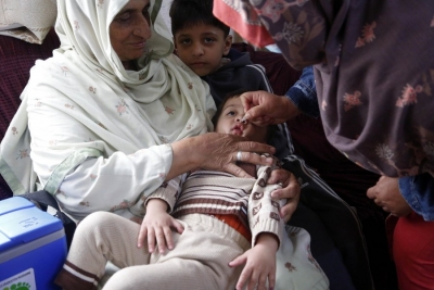  Pakistan Launches Anti-polio Vaccination Drive To Inoculate 13.5 Mn Children-TeluguStop.com