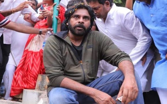  Pawan Kalyan Is Helping The Ippatam Victims Financially-TeluguStop.com