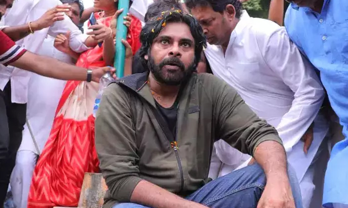  Pawan Kalyan Showed Heroism In Politics Ends With Police Case Details, Pawan Kal-TeluguStop.com